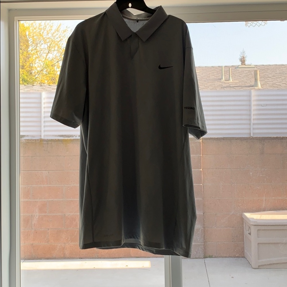 Nike dri-fit polo (tiger woods collection)